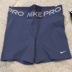NWT Nike Pro Athletic Compression Shorts 5” length  - Size L